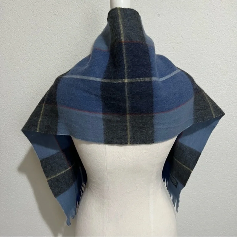 Centura Blue Gray Plaid Lambswool Scarf with Fringe Made in Uruguay   Unisex